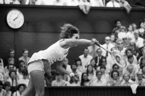 1971 Wimbledon Ladies Singles Final. Champion Evonne Goolagong in action. 2nd July 1971 1971 Wimbledon Ladies Singles Final. Champion Evonne Goolagong in action. 2nd July 1971