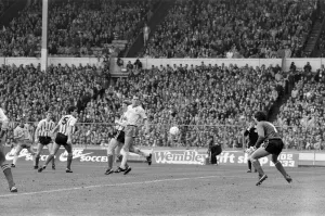 1985 Milk cup final at Wembley Stadium. Final score Norwich City 1 v Sunderland 0 1985 Milk cup final at Wembley Stadium. Final score Norwich City 1 v Sunderland 0