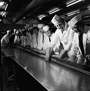 40-foot loaf baked at Hintons supermarket. 1971 40-foot loaf baked at Hintons supermarket. 1971
