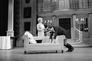Actor Robert Lindsay in his role as Bill Snibson in the stage musical Me Actor Robert Lindsay in his role as Bill Snibson in the stage musical Me