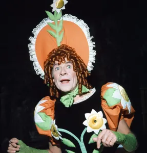 Actor Stanley Baxter as the Pantomime Dame. December 1975 Actor Stanley Baxter as the Pantomime Dame. December 1975