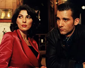 Actors Gina Bellman and Clive Owen who appear in the television programme Sharman Actors Gina Bellman and Clive Owen who appear in the television programme Sharman