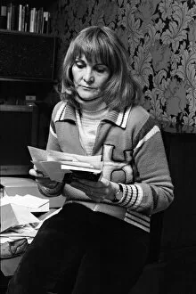 Images Dated 7th February 1976: Actress Sheila Hancock. 7th February 1976