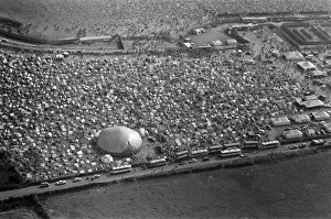Images Dated 28th August 1970: An aerial view of the 120, 000 pop fans massed together at Freshwater on the Isle of Wight