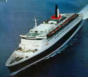 An aerial view of the QE2 ship at sea April 1994 An aerial view of the QE2 ship at sea April 1994