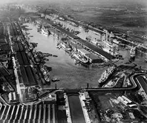 Aerial view showing London docks in the East, 1951 Aerial view showing London docks in the East, 1951