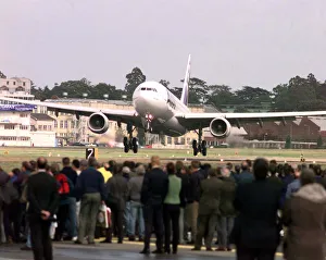 Airbus A330 lands at Farnborough Air Show September 1998 Airbus A330 lands at Farnborough Air Show September 1998