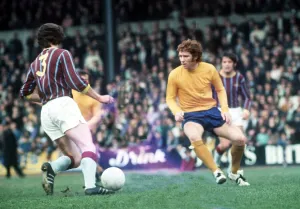 Alan Ball of Everton in action during the league match against Crystal Palace May Alan Ball of Everton in action during the league match against Crystal Palace May