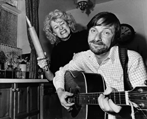 Alan Hull of Lindisfarne at home with his wife Pat. 01/06/89 Alan Hull of Lindisfarne at home with his wife Pat. 01/06/89