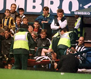 ALAN SHEARER IS CARRIED OFF 26 JULY 1997 ALAN SHEARER FOOTBALL NEWCASTLE UNITED IS ALAN SHEARER IS CARRIED OFF 26 JULY 1997 ALAN SHEARER FOOTBALL NEWCASTLE UNITED IS
