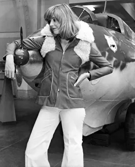 If all girl pilots wore gear like this, there would be havoc in the hangars If all girl pilots wore gear like this, there would be havoc in the hangars