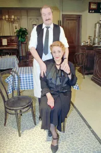 Allo Allo Rene and Madame Edith Artois ( Gorden Kaye and Carmen Silvera Allo Allo Rene and Madame Edith Artois ( Gorden Kaye and Carmen Silvera