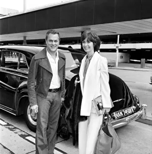 American film actor Tony Curtis and wife Lesley at Heathrow airport American film actor Tony Curtis and wife Lesley at Heathrow airport