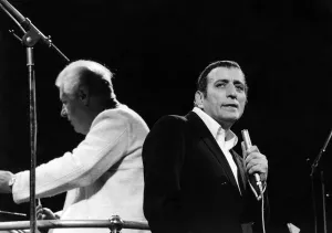 American singer Tony Bennett starred in a concert with the London Philharmonic Orchestra American singer Tony Bennett starred in a concert with the London Philharmonic Orchestra