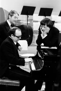 Andre Previn with Ernie Wise & Eric Morecambe for 1971 Morecambe & Wise christmas Andre Previn with Ernie Wise & Eric Morecambe for 1971 Morecambe & Wise christmas