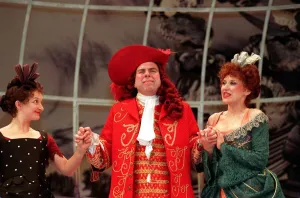 ANITA DOBSON WITH TIMOTHY SPALL AND JENNY DUVISTKI IN A SCENE FROM THE PLAY - LE ANITA DOBSON WITH TIMOTHY SPALL AND JENNY DUVISTKI IN A SCENE FROM THE PLAY - LE