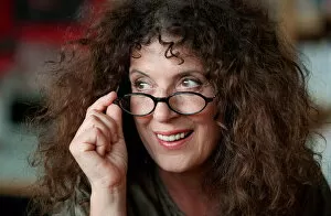 Images Dated 28th September 1998: Anita Roddick September 1998 Founder of the Body Shop