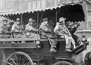 Anzac troops arriving at the Palace of Westminster for the opening of parliament Anzac troops arriving at the Palace of Westminster for the opening of parliament