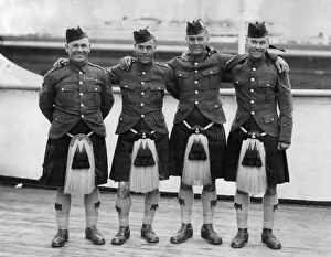 Army: Members of the Black Watch wearing kilts and sporrans. 18th March 1938 Army: Members of the Black Watch wearing kilts and sporrans. 18th March 1938