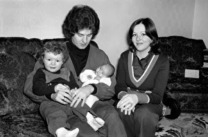 Arsenal's goal scorer ace Brian Kidd and family. January 1975 Arsenal's goal scorer ace Brian Kidd and family. January 1975