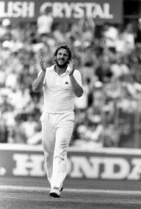 The Ashes England v Australia 6th Test at The Oval August 1981 Ian Botham applauds The Ashes England v Australia 6th Test at The Oval August 1981 Ian Botham applauds