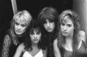 The Bangles, Debbi Peterson, Susanna Hoffs, Michael Steel and Vicki Peterson - 30/12/1986 The Bangles, Debbi Peterson, Susanna Hoffs, Michael Steel and Vicki Peterson - 30/12/1986