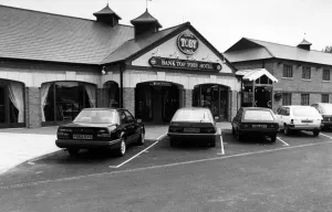 Bank Top Toby Hotel, Public House, Ponteland Road, Newcastle, 1st August 1988 Bank Top Toby Hotel, Public House, Ponteland Road, Newcastle, 1st August 1988