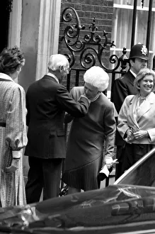 BARBARA BUSH AND DENNIS THATCHER KISSING HANDS, STEPS OF NO BARBARA BUSH AND DENNIS THATCHER KISSING HANDS, STEPS OF NO