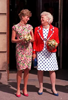 BARBARA BUSH WITH THE PRINCESS OF WALES 17/07/1991 BARBARA BUSH WITH THE PRINCESS OF WALES 17/07/1991