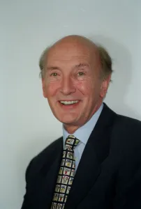 Barry Davies Football Commentater April 98 Barry Davies Football Commentater April 98