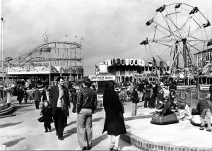 Barry Island - Funfair - People pictured enjoying the rides at the funfair during Barry Island - Funfair - People pictured enjoying the rides at the funfair during