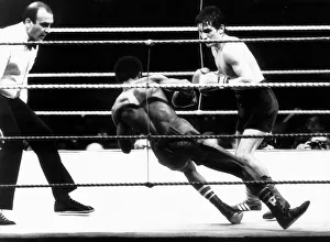 Barry McGuigan v Eusebio Pedroza Boxing June 1985 Eusebio Pedroza goes down in Barry McGuigan v Eusebio Pedroza Boxing June 1985 Eusebio Pedroza goes down in