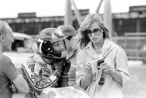 Barry Sheene with his girl friend Stephanie McLean. August 1977 Barry Sheene with his girl friend Stephanie McLean. August 1977
