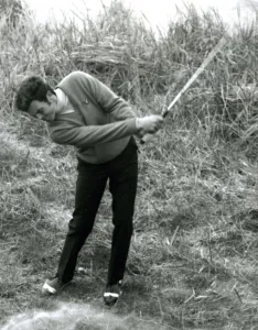 BERNARD GALLACHER golf 1971 sport action Bernard Gallacher BERNARD GALLACHER golf 1971 sport action Bernard Gallacher