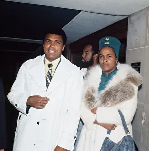 Boxer Muhammad Ali and wife Belinda at Airport. 30th November 1974 Boxer Muhammad Ali and wife Belinda at Airport. 30th November 1974