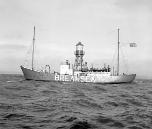 The Breaksea Lightship in the Bristol Channel. 22nd December 1954 The Breaksea Lightship in the Bristol Channel. 22nd December 1954