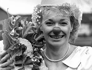 Bride Deborah Reed brings Comic Relief to holy matrimony with a red-nosed start to Bride Deborah Reed brings Comic Relief to holy matrimony with a red-nosed start to