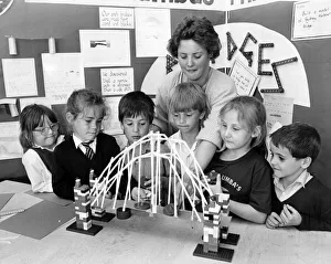 Bridge stresses, young engineering scientists from St Columba' Bridge stresses, young engineering scientists from St Columba'