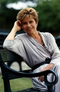 Brigit Forsythe Actress sitting on bench - September 1989 Dbase A©Mirrorpix Brigit Forsythe Actress sitting on bench - September 1989 Dbase A©Mirrorpix