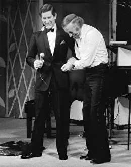 BRUCE FORSYTH AND PRINCE CHARLES (24/01/1977) BRUCE FORSYTH AND PRINCE CHARLES (24/01/1977)