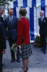 Captain Mark Phillips June 1988 with Princess Anne at Gleneagles she has Captain Mark Phillips June 1988 with Princess Anne at Gleneagles she has