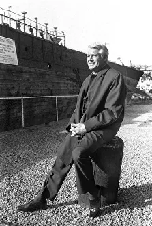 Cary Grant. The Hollywood actor Cary Grant (real name Archie Leach) was often in Bristol Cary Grant. The Hollywood actor Cary Grant (real name Archie Leach) was often in Bristol