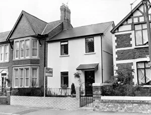 Images Dated 8th September 1983: A centuries old cottage, possibly the oldest in Cardiff