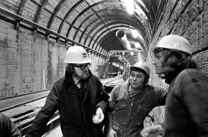 The Channel Tunnel Axed. David Burrow. (Project Executive). January 1975 75-00387-002 The Channel Tunnel Axed. David Burrow. (Project Executive). January 1975 75-00387-002