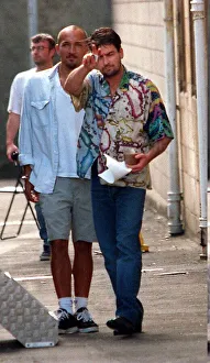 Mirror/0100to0199 00143/charlie sheen actor filming july 1997 Mirror/0100to0199 00143/charlie sheen actor filming july 1997