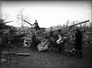 Children collecting firewood from bombed building september 1941 OP136 W376A box 46 y2k Children collecting firewood from bombed building september 1941 OP136 W376A box 46 y2k