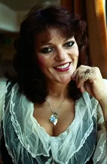 Images Dated 1st December 1971: Chris Gillette actress December 1971