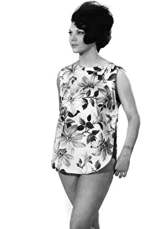 Clothing Fashion 1966: Model Jo-Ann Asher. May 1966 P021442 Clothing Fashion 1966: Model Jo-Ann Asher. May 1966 P021442