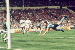 Coventry City's Keith Houchen scores a spectacular goal Coventry City's Keith Houchen scores a spectacular goal