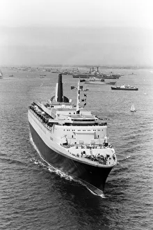 The Cunard QE 2 Cruise Liner June 1977, sailing past the Silver Jubilee Naval Review The Cunard QE 2 Cruise Liner June 1977, sailing past the Silver Jubilee Naval Review